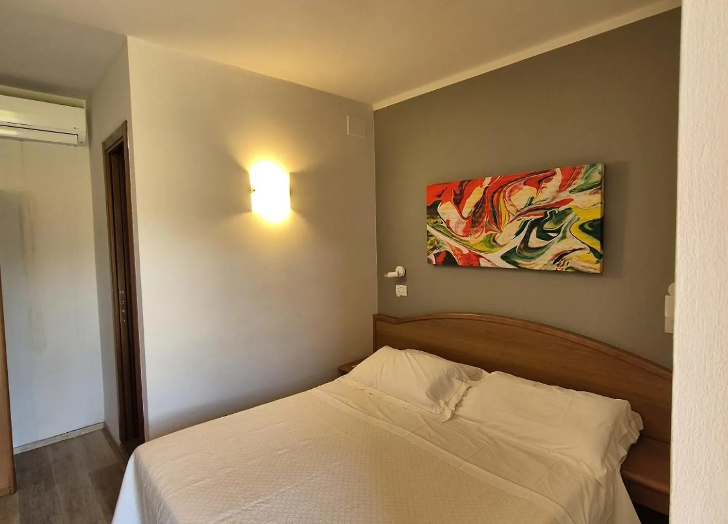 Hotel Bellavista Assisi 2*,  Italy